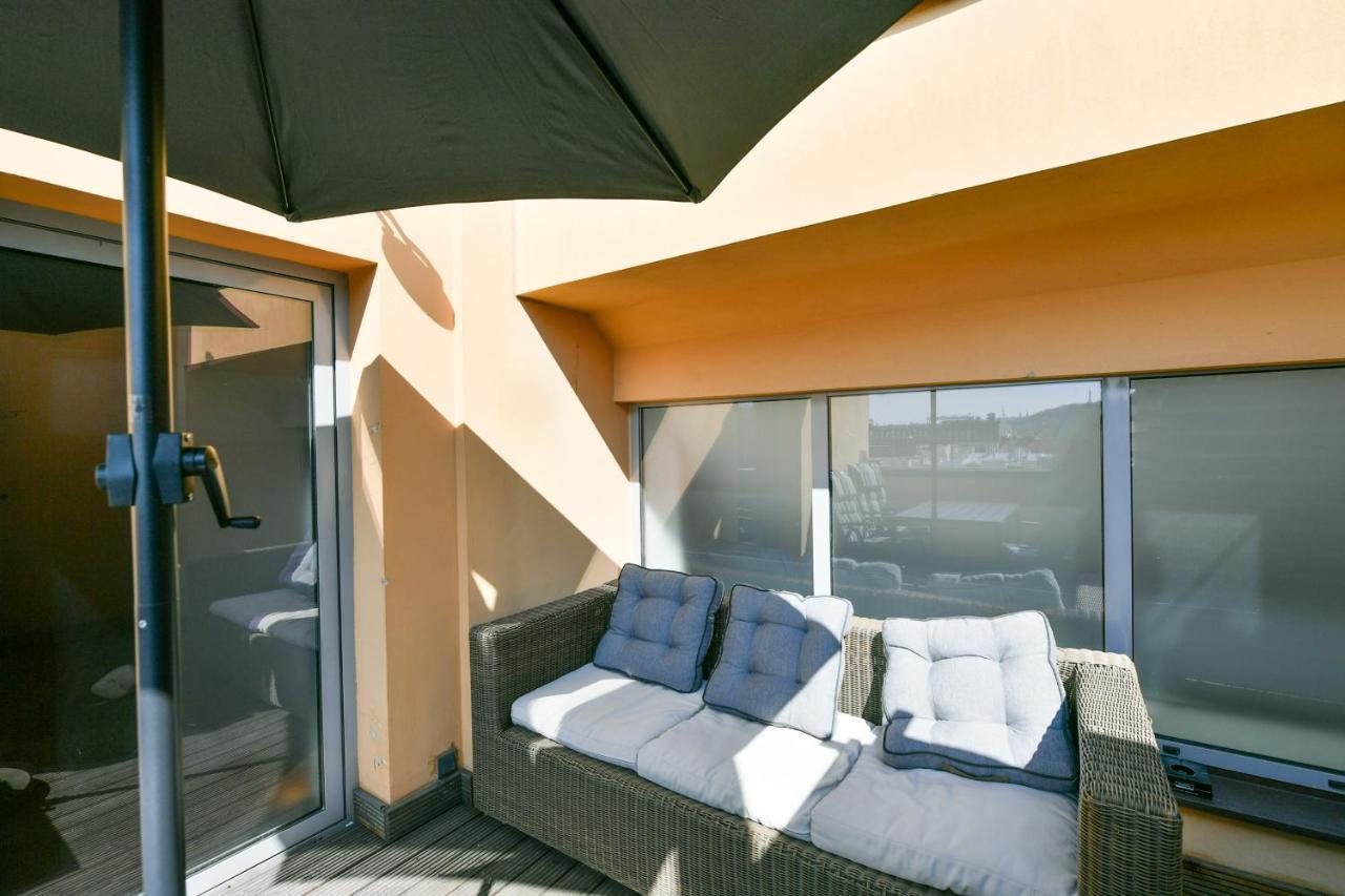 Apartmán Luxury Penthouse With Sauna, Terrace, 250m2, 5bdrm, 3bthrm Praha