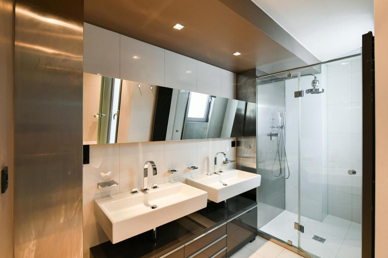 Lejlighed Luxury Penthouse With Sauna, Terrace, 250m2, 5bdrm, 3bthrm