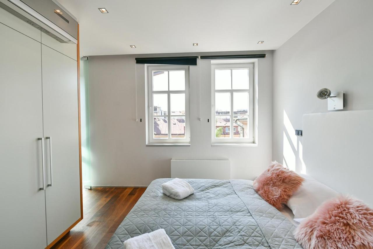 Lejlighed Luxury Penthouse With Sauna, Terrace, 250m2, 5bdrm, 3bthrm *
